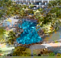 Ramada Resort by Wyndham Golden Beach - Accommodation Bookings