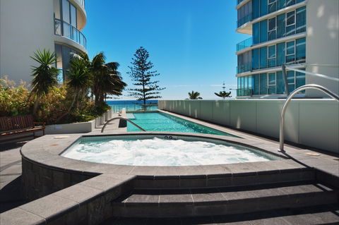 Reflections Coolangatta Beach - Accommodation Bookings 1