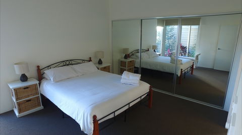 Renown House - Accommodation Bookings 1