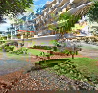 Sails Resort on Golden Beach - Accommodation Bookings