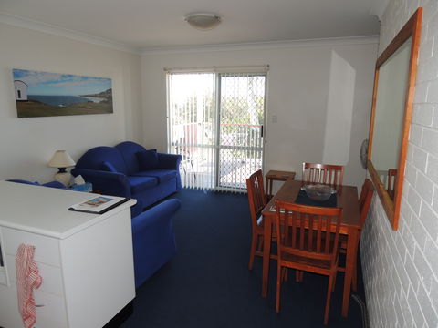 Seascape Holiday Apartments Lake Cathie - Accommodation Bookings 1