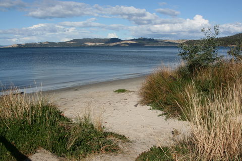 Snug Beach Cabin And Caravan Park - Accommodation Bookings 1