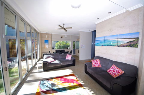 Sun Worship Crescent Head Eco Villas - Accommodation Bookings 2