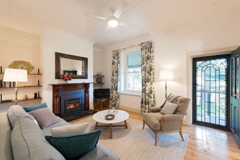 The Other House - Accommodation Bookings 1
