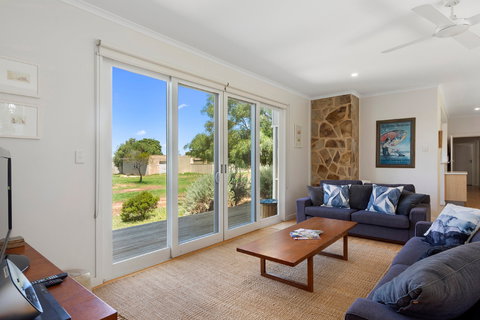 The Cutting - Accommodation Bookings 2