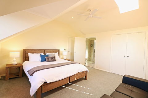 Whale Cove - Accommodation Bookings 2