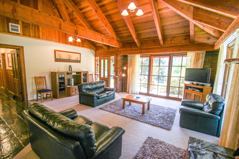 Wombat Hollow - Accommodation Bookings 0