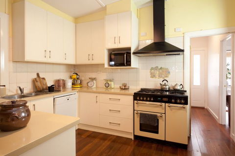 Great Southern Outback Tours & Accommodation - Accommodation Bookings 4