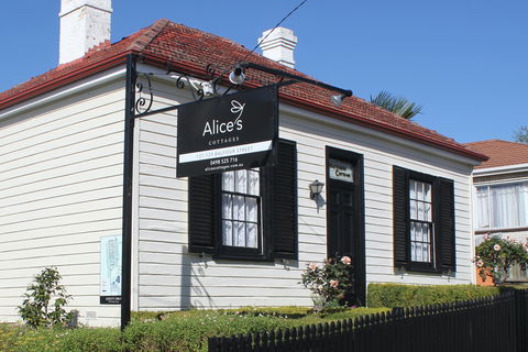 Alice's Cottages - Accommodation Bookings 0
