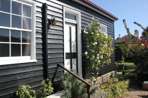 Alice's Cottages - Accommodation Bookings 1
