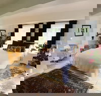 Bangalow Studio Apartment - Accommodation Bookings