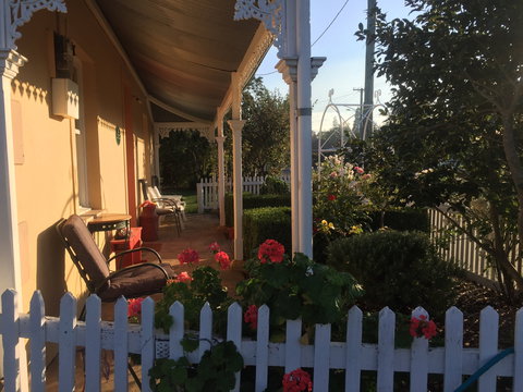 Bellamona - Cosy Georgian Cottage - Accommodation Bookings 1