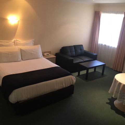 Charles Rasp Motor Inn - Accommodation Bookings 0