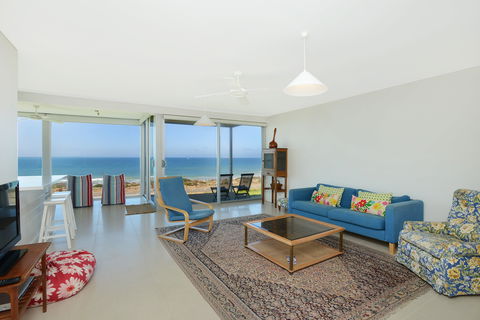 Chiton On The Rocks - Breathtaking Panoramic Coastal Views - Accommodation Bookings 2