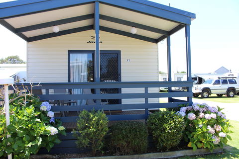 Golden Terrace Holiday Park - Accommodation Bookings 0