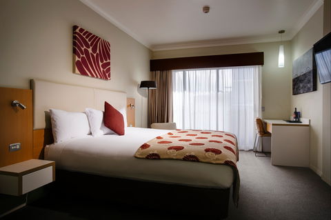 Grand Hotel And Apartments Townsville - Accommodation Bookings 2