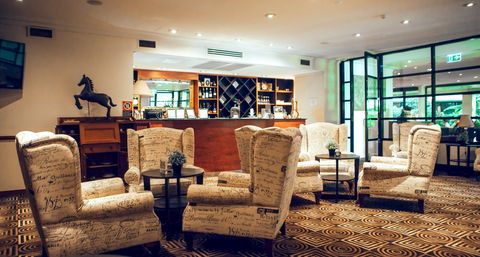 Holiday Inn Warwick Farm - Accommodation Bookings 2
