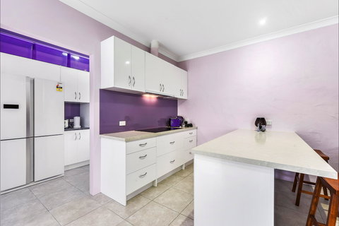 McKinnon's Holiday Home - Accommodation Bookings 1