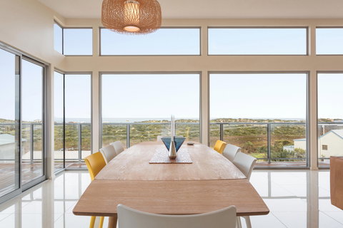 Neighbour Avenue - Accommodation Bookings 1