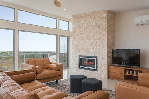 Neighbour Avenue - Accommodation Bookings 2