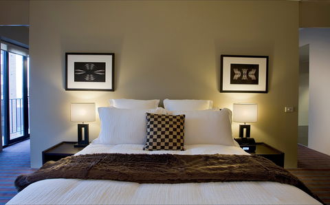 Overlooking The City's Silhouette - Accommodation Bookings 1