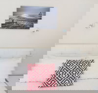 Springtide Studio Apartments - Accommodation Bookings