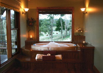 Drouin East VIC Accommodation Bookings