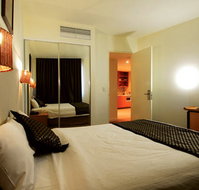 Golden Pebble Hotel