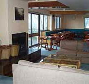 Trackers Mountain Lodge - Accommodation Bookings