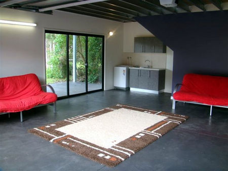 Yolla - Accommodation Bookings 4