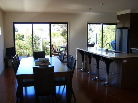 Yolla - Accommodation Bookings 5