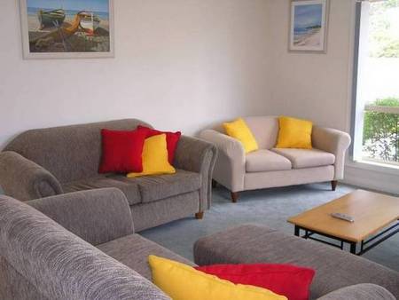 Wyndham On Cowes - Accommodation Bookings 2