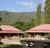 The Snowline Hotel - Accommodation Bookings