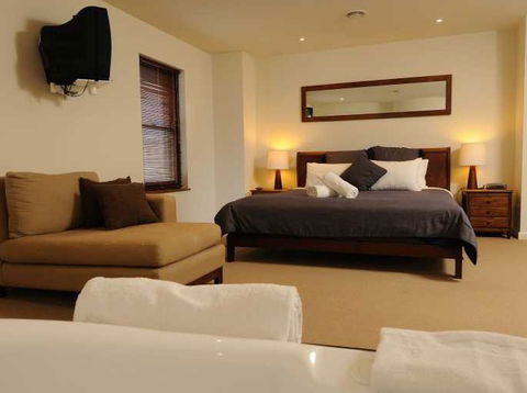Sackville Apt No 1 - Accommodation Bookings 1