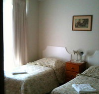 Camellia Court House and Holiday Apartments - Accommodation Bookings