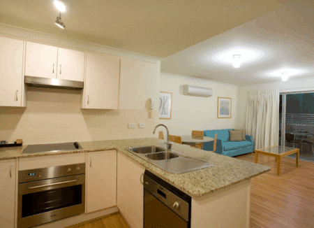 Shoal Bay Beachclub Apartments - Accommodation Bookings 3