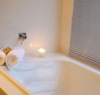 Hunter Valley Couples Accommodation - Accommodation Bookings