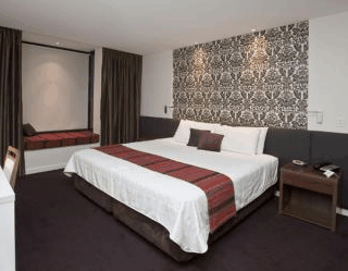 Next The Gateway Inn - Accommodation Bookings 1