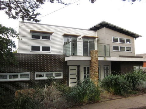 Judith Wright Stockdale & Leggo Real Estate - Accommodation Bookings 2