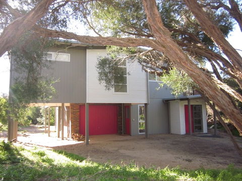 Judith Wright Stockdale & Leggo Real Estate - Accommodation Bookings 5