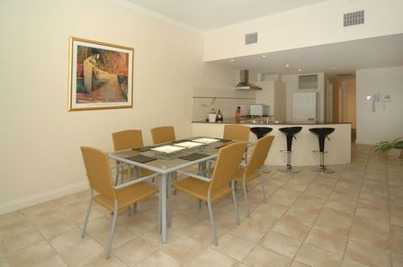 Michelle's Garden Apartments - Accommodation Bookings 1