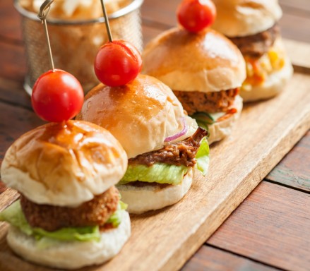 Rezz - Accommodation Bookings 8