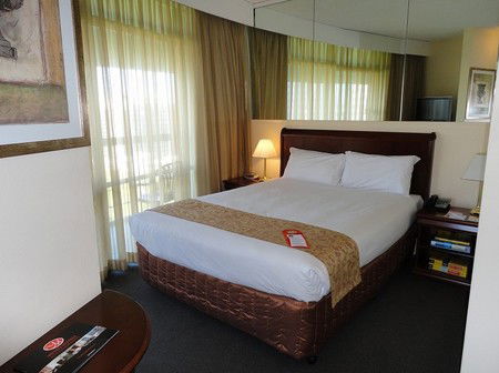 Metro Hotel Tower Mill - Accommodation Bookings 3