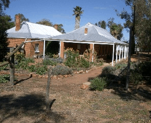 Avondale Discovery Farm - Accommodation Bookings