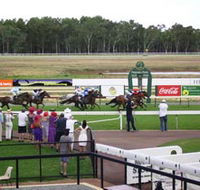 Pinjarra Race Club - Accommodation Bookings