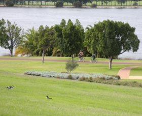 Windan Bridge Loop, East Perth - Accommodation Bookings 0