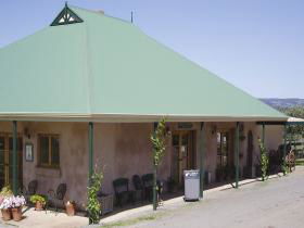 Lloyd Brothers Wine & Olive Company - McLaren Vale - Accommodation Bookings 0