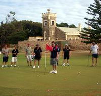 Glanville Hall Par 3 Golf Course - Accommodation Bookings