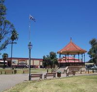 Gladstone Square - Accommodation Bookings