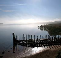 Old Number Four Barge - Accommodation Bookings